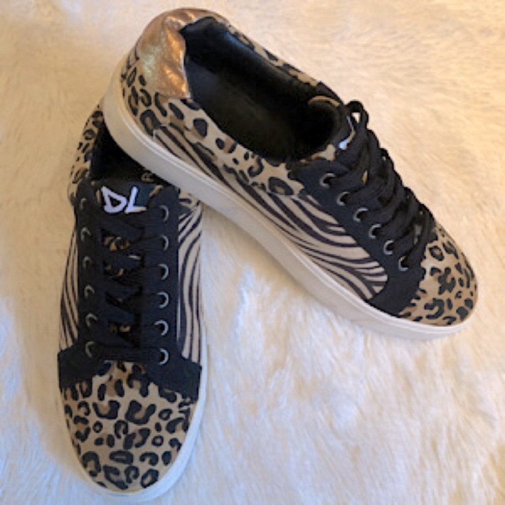 “NEW” Dirty Laundry Embark Sneaker - Picture 6 of 9